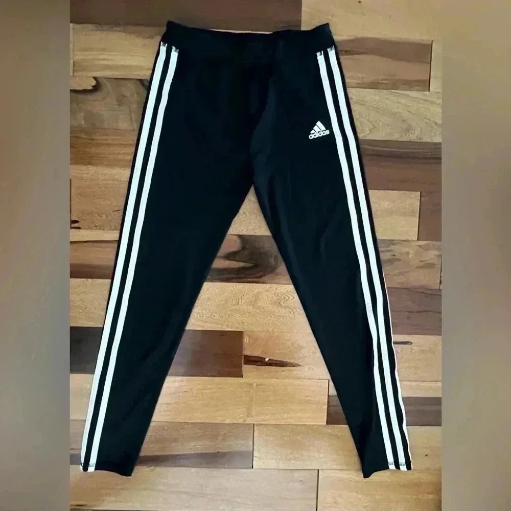 ADIDAS | youth girls AEROREADY leggings. Size: M (10/12).